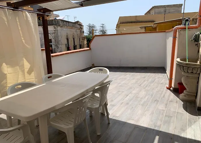 Le Casette Nel Cortile Feriehus *