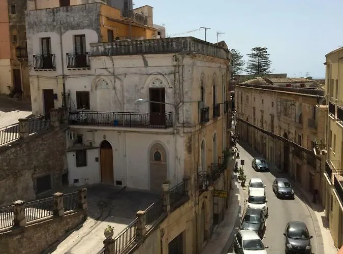 Le Casette Nel Cortile Feriehus Sciacca