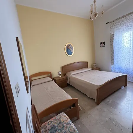 Le Casette Nel Cortile * シャッカ